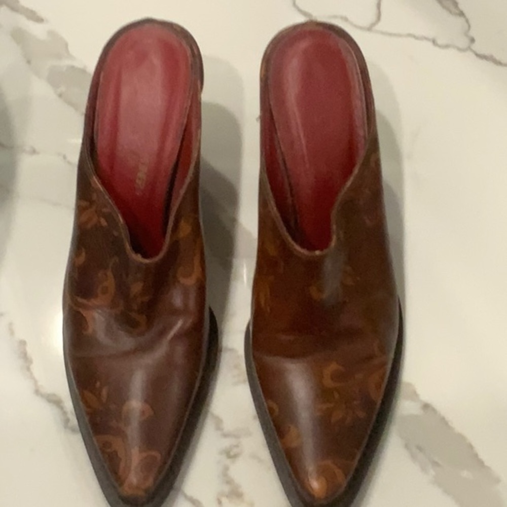 Donald J Pliner Western style brown Mules, size 7M
